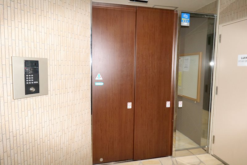 フェイム両替町 エントランス