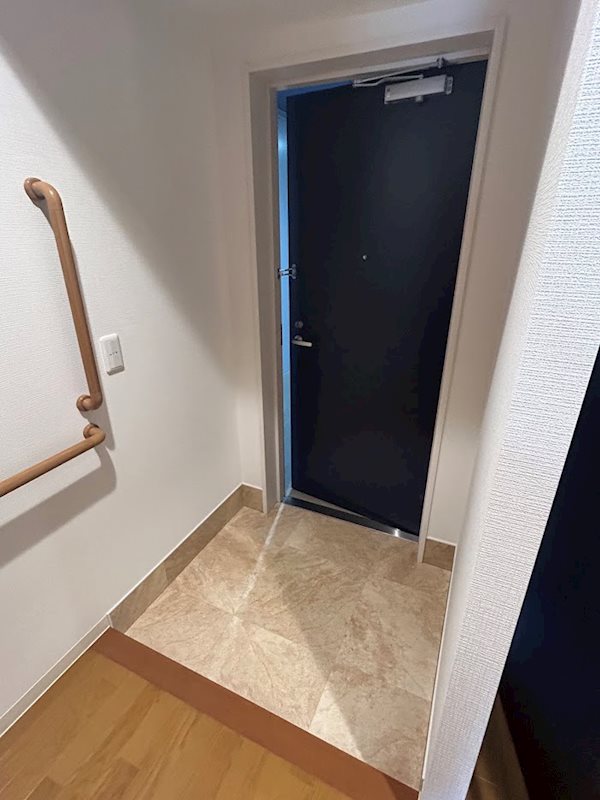 フェイム両替町 玄関