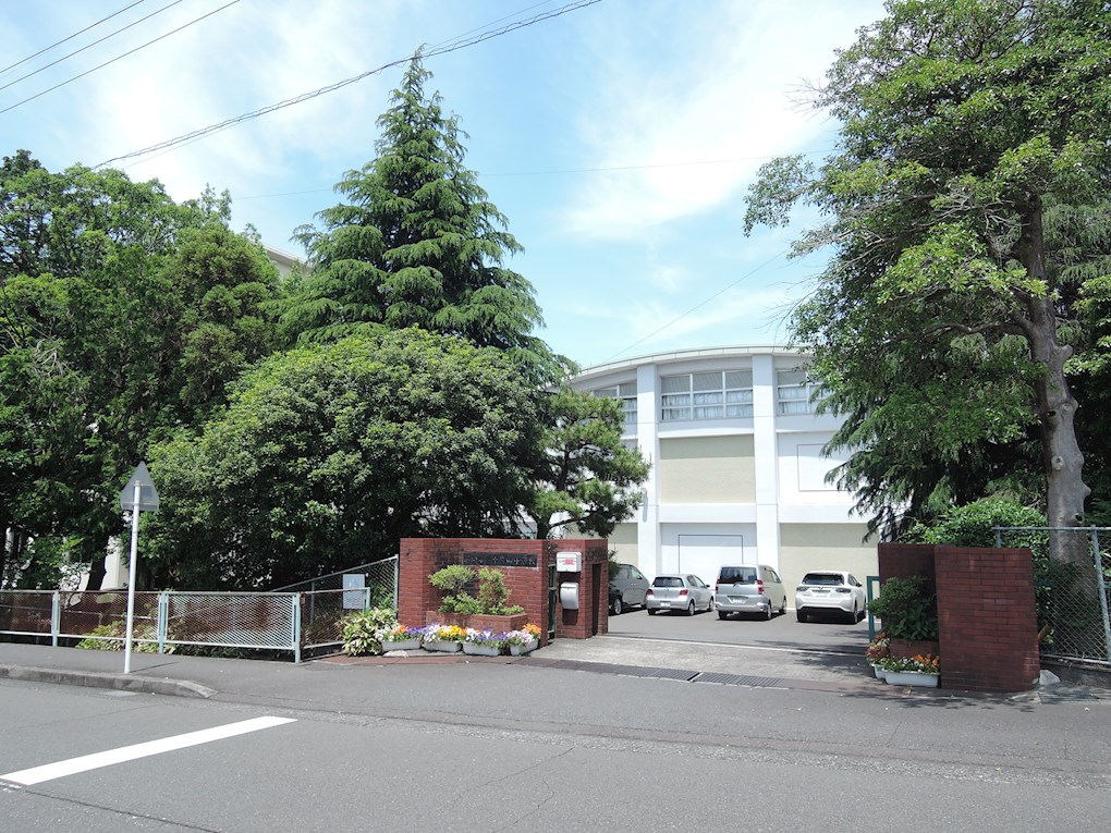 メゾン聖ヶ丘 静岡市立東豊田中学校