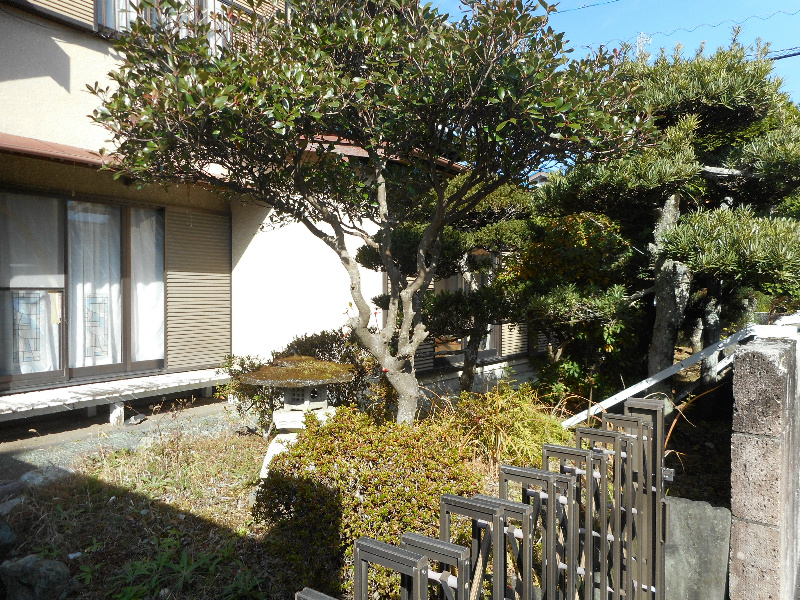 焼津市越後島　中古戸建 庭