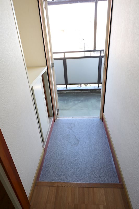 ハイツアオシマ 玄関