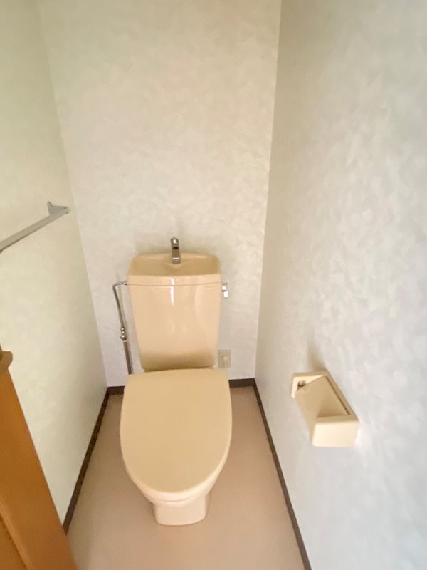 クレッセント瀬名 トイレ