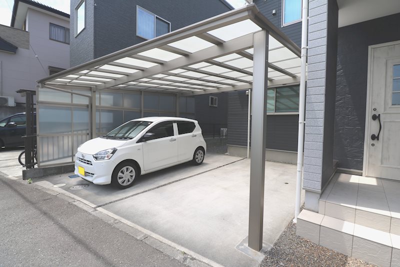 上原二丁目戸建 駐車場