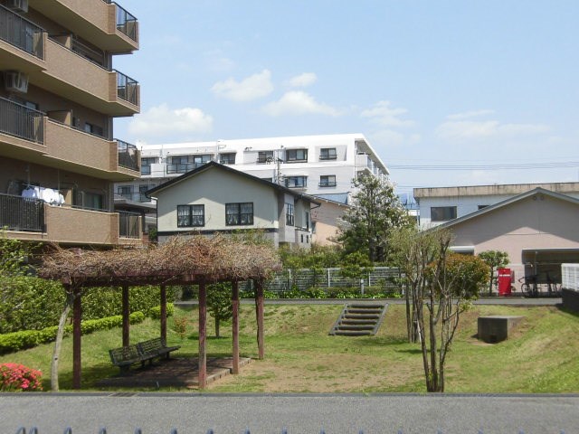 シティウィンズ三島  庭