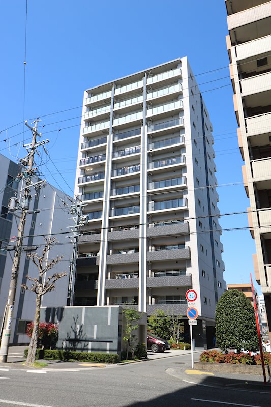 静岡駅徒歩8分の立地!