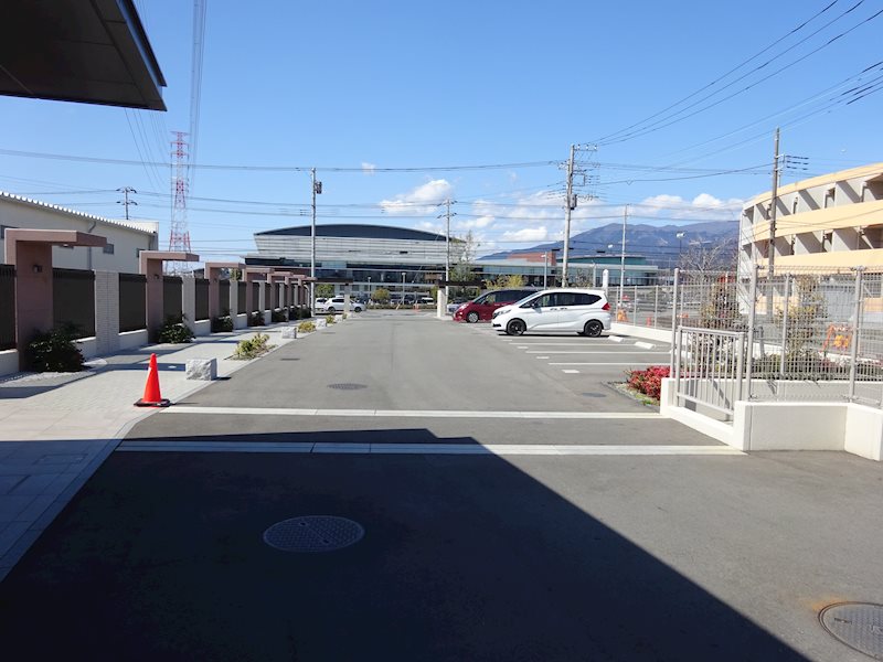 アルファステイツ長泉 共用部写真（駐車場）
