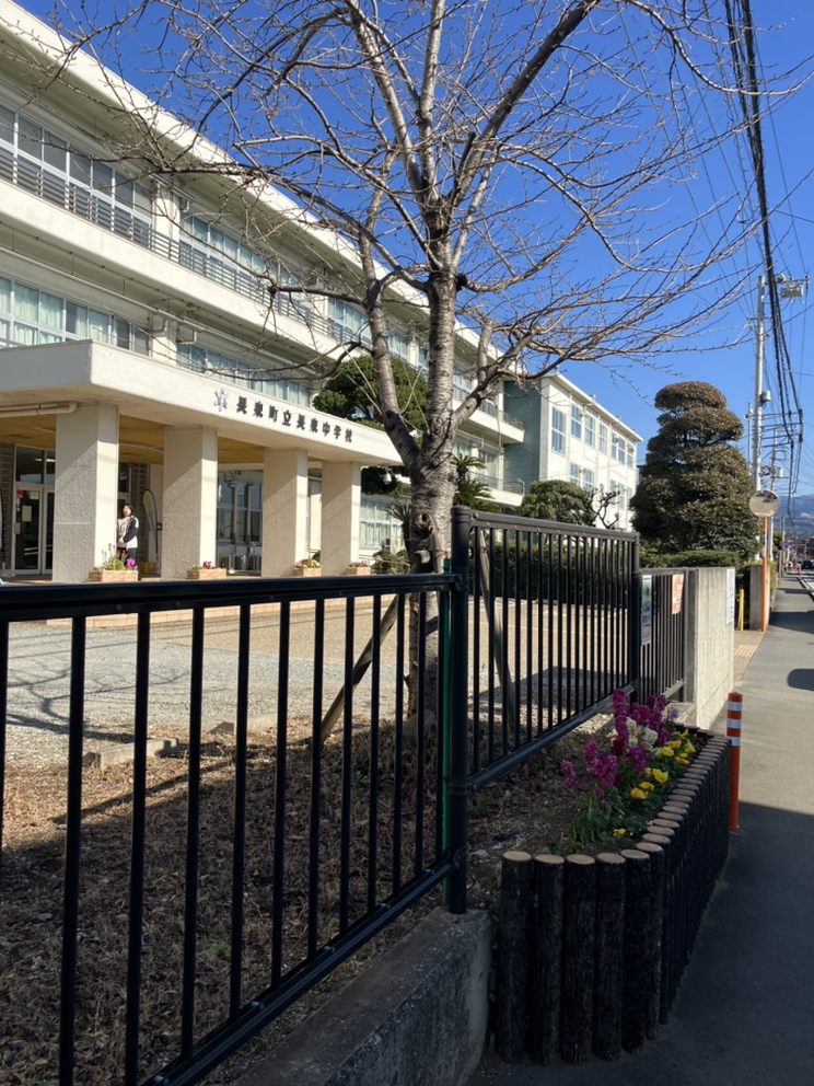 シャリエ長泉グランマークスWEST棟 長泉町立長泉中学校