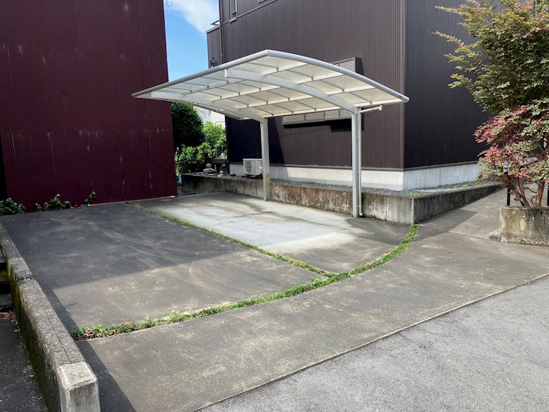 富士市松岡904番6 戸建 現地写真（駐車場）