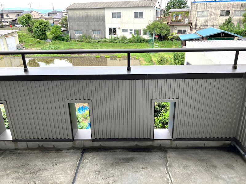 富士市松岡904番6 戸建 現地写真（バルコニー）