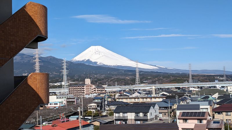 ヴァンヴェール92番館 玄関側眺望