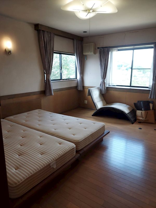 藤枝市駿河台一丁目　中古戸建 約10帖！北側の眺望◎