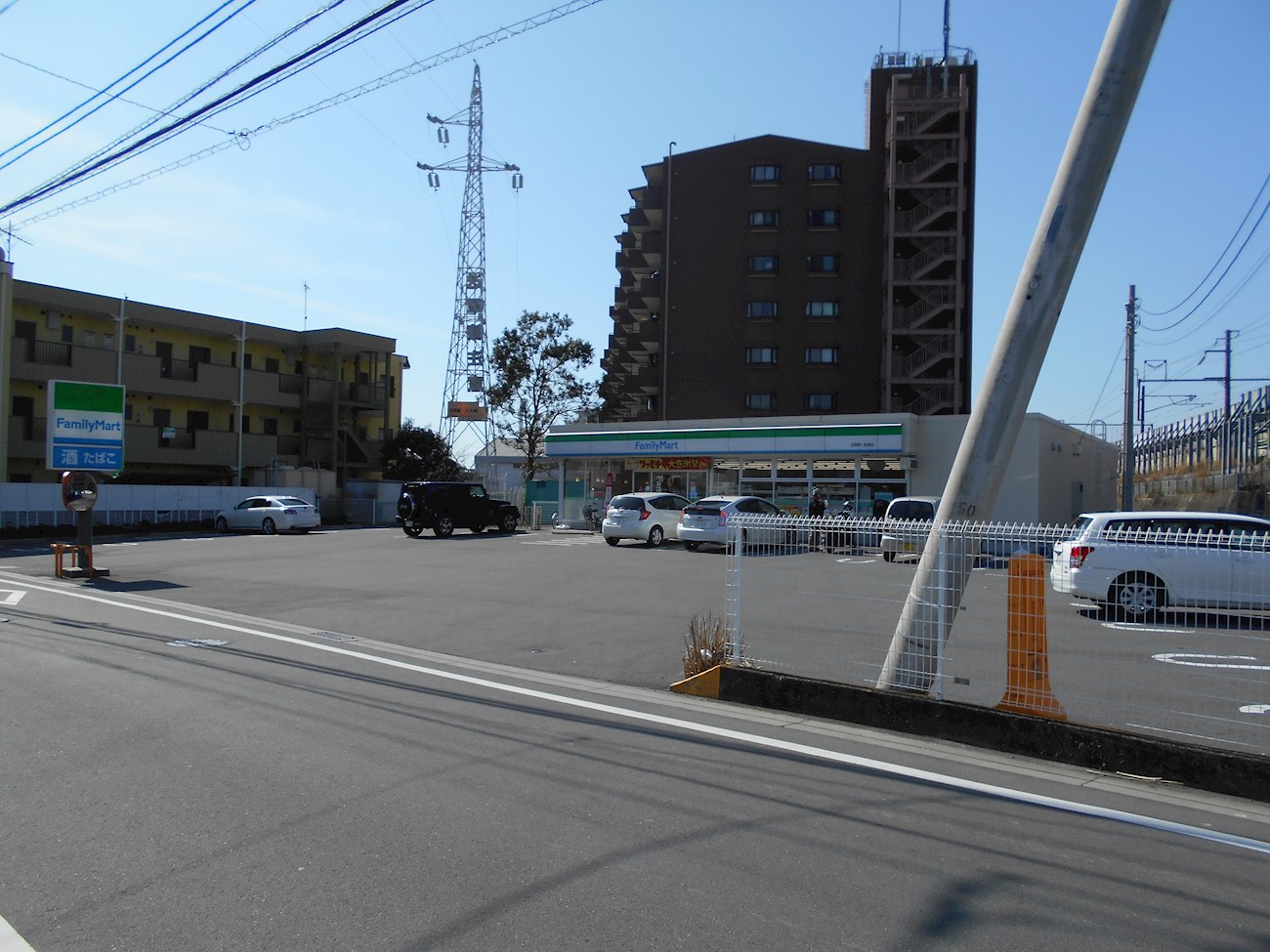 エンゼルハイム岡一色・第二 ﾌｧﾐﾘｰﾏｰﾄ 沼津岡一色南店