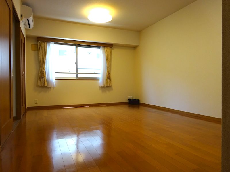 沼津大手町ハイツ 内観写真（リビング）