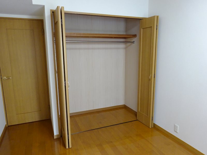 沼津大手町ハイツ 内観写真（収納）