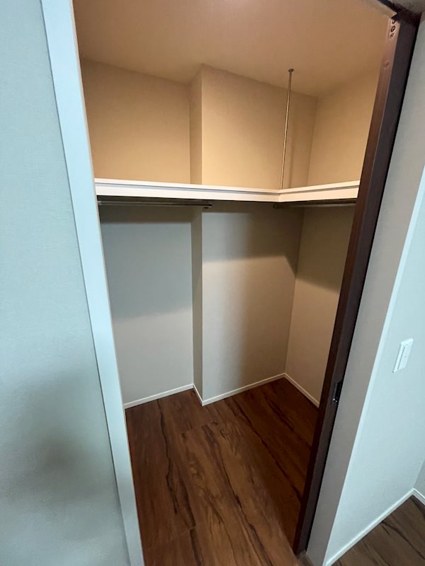 グランアネシス草薙 各部屋にウォークインクローゼット完備です！