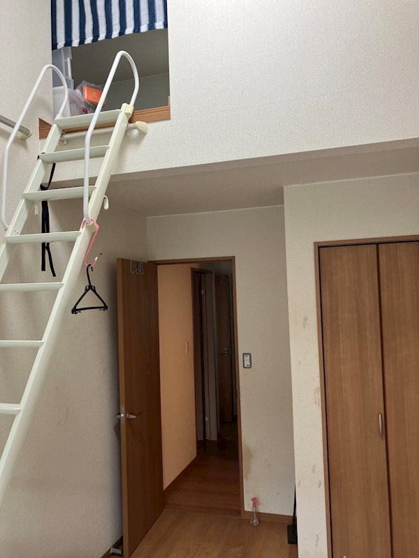 追分一丁目　中古戸建 内観写真（リビング以外の居室）