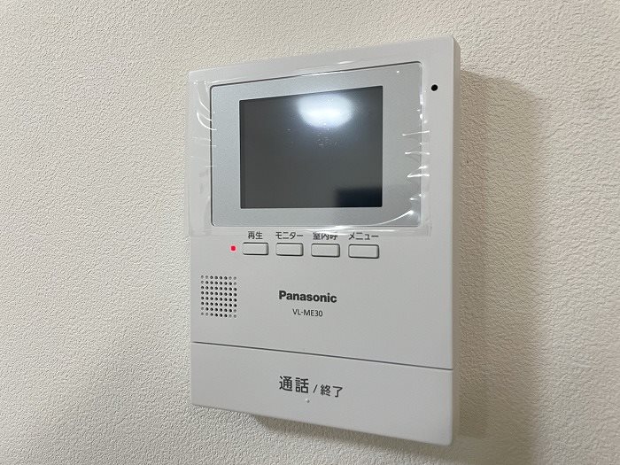 沼津市中瀬町18-13　戸建 モニター付きインターホンです。