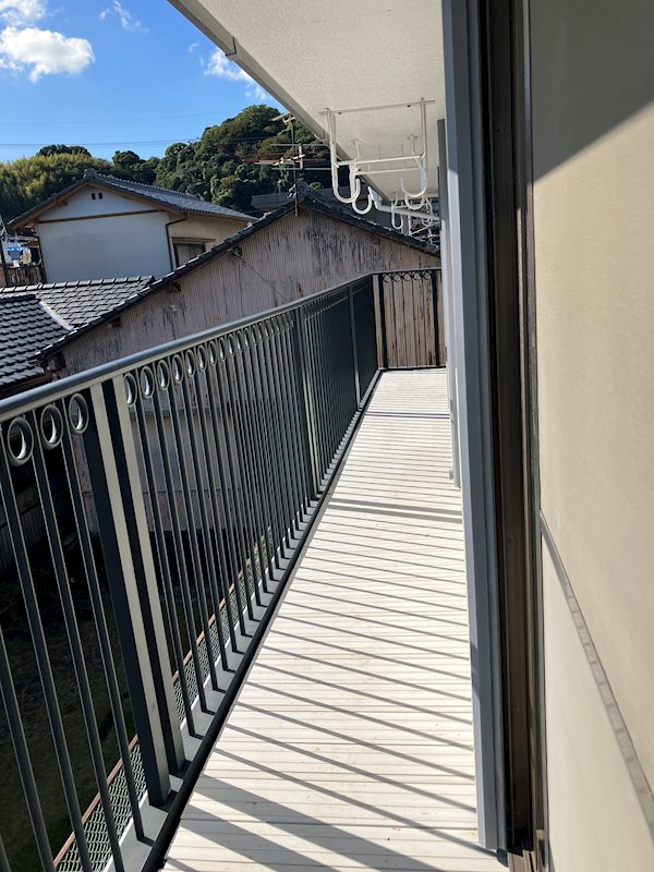清水区緑が丘町　中古住宅 現地写真（バルコニー）