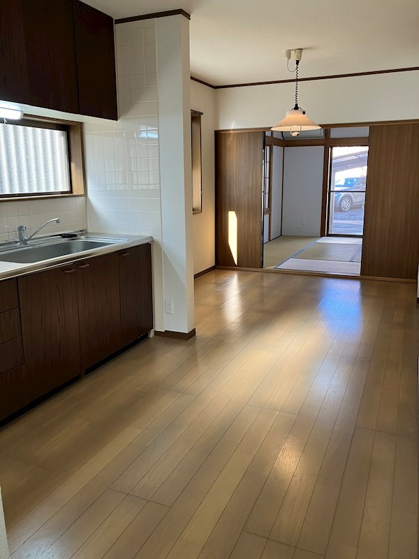 豊原町　中古戸建 内観写真（リビング）