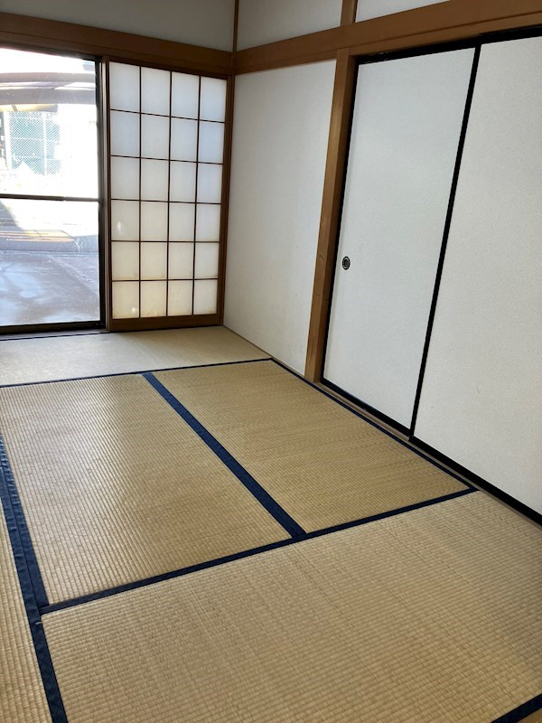 豊原町　中古戸建 内観写真（リビング以外の居室）